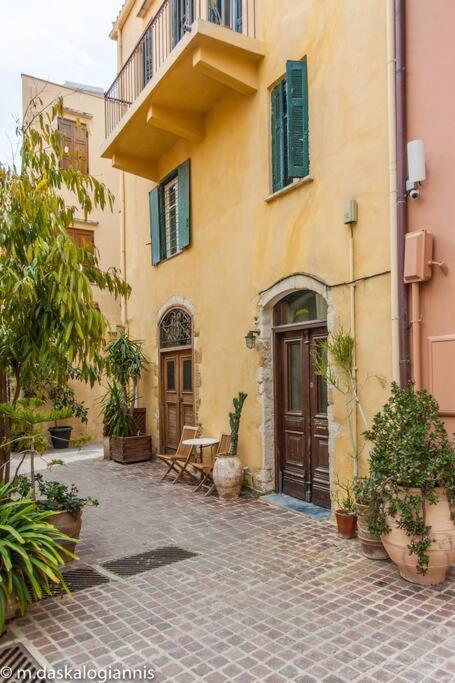 History & Culture In Old Town Chania Chania  Exterior photo